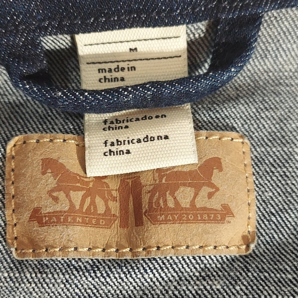 Levi's Jean Jacket - Picture 5 of 7